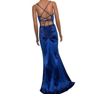 Windsor Size M Blue Satin Backless Dress